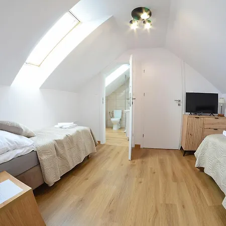 Przystan Admiralska 11 3* Jarosławiec