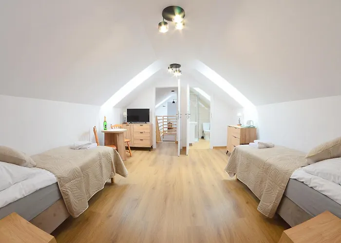 Przystań Admiralska 11 3*