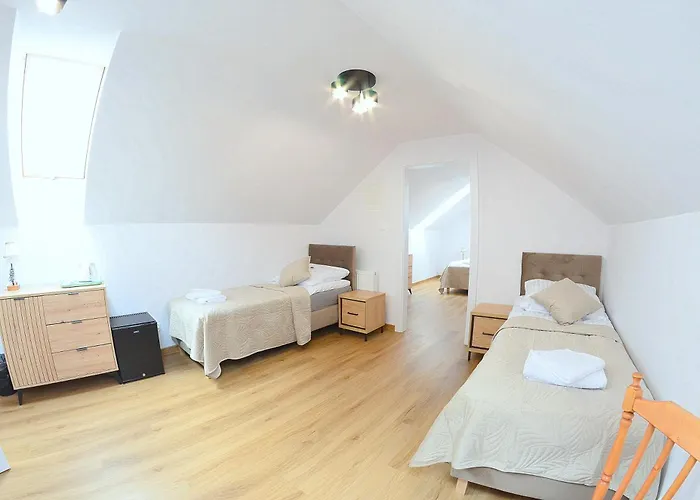 Przystań Admiralska 11 Pensjonat 3*