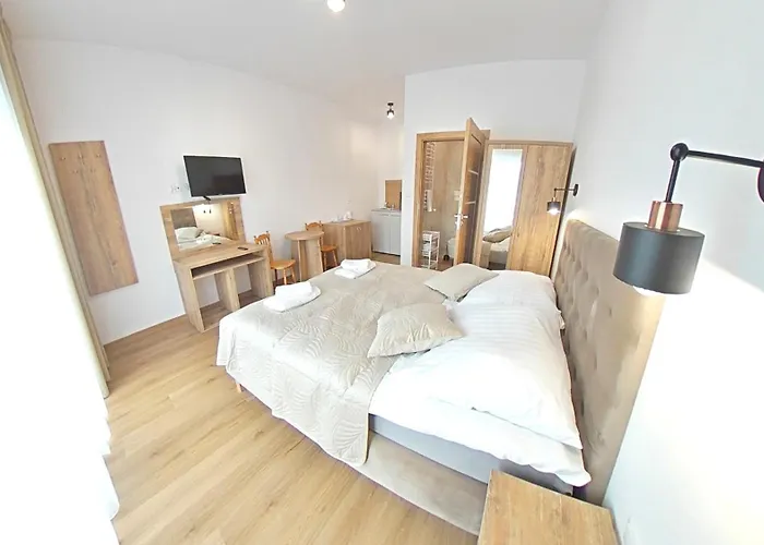 Przystan Admiralska 11 Jarosławiec